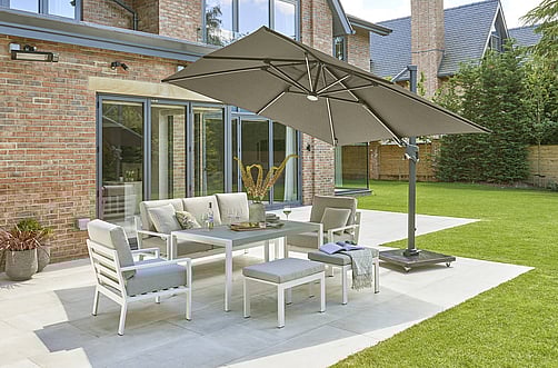 Garden Must Haves Royce Ambassador 3m Cantilever Parasol Carbon