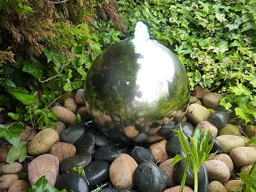 Small Stainless Steel Babbling Sphere Water Feature