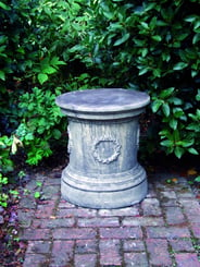 Round Laurel Plinth Garden Pedestal