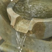 Juliet Springs Traditional Water Feature