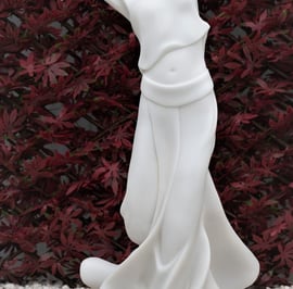 Poppy Garden Statue in White