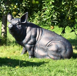 Sitting Pig Metal Garden Ornament