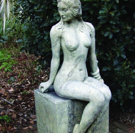Eve Naked Garden Statue