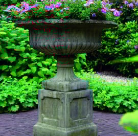 Grand Victorian Stone Garden Tazza