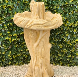 Blue Tit Birdbath in Sand Stone