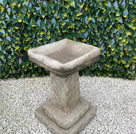 Egton Birdbath in Stone