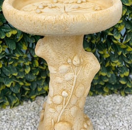 English Rose Birdbath in Sandstone