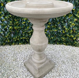 Stokeham Birdbath in Stone