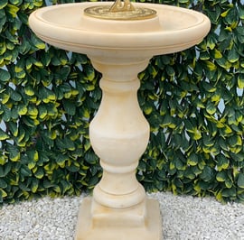 Stokeham Sundial in Sandstone