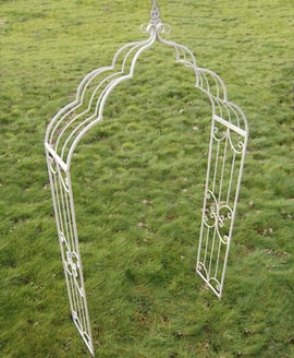 Cream Vintage Antiqued-Metal Garden Arch