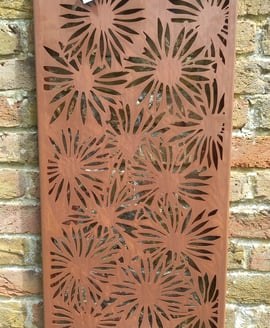 Daisy Steel Decorative Garden Screen 0.7m