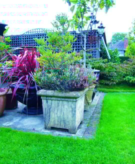 Grand Square Stone Garden Planter