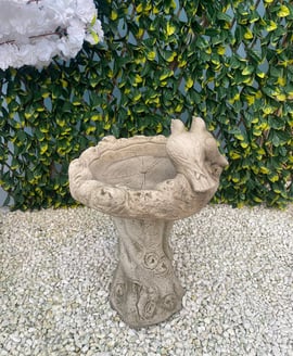 Dove Birdbath in Stone