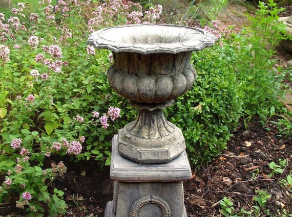Vienna Laurel Motif Stone Garden Pedestal