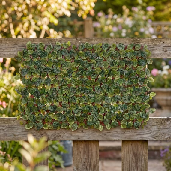 1.8m Artificial PE Trellis Laurel
