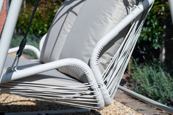 Norfolk Collection Stamford Rattan Swing Lifestyle H