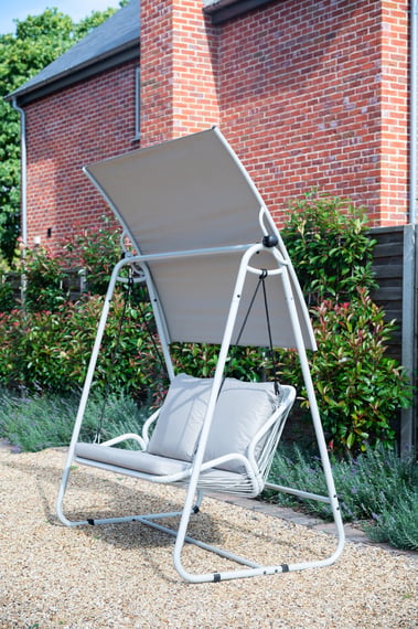 Norfolk Collection Stamford Rattan Swing Lifestyle N