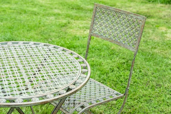 Bosbury Antiqued Metal Garden Bistro Set