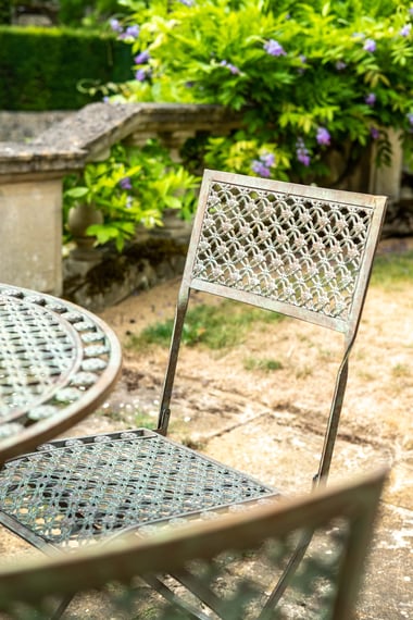 Bosbury Antiqued Metal Garden Bistro Set