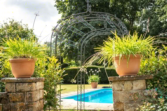 Parisienne Lead Grey Metal Garden Tunnel