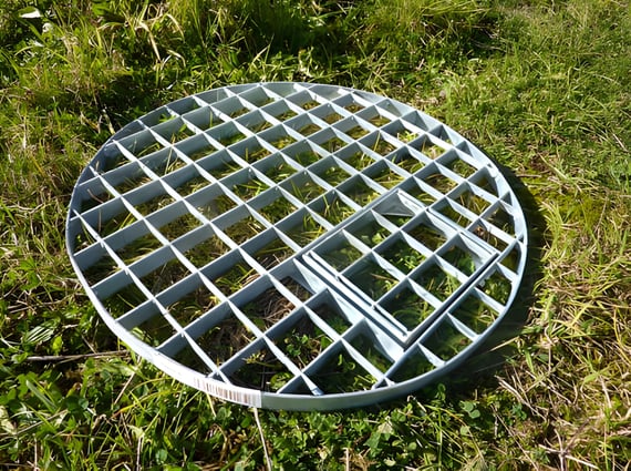 55cm Garden Water Feature Reservoir Grid