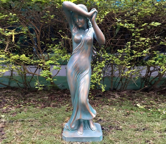 Vergogna Phryne Garden Statue in Verdigris