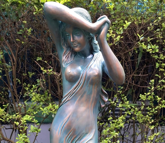Vergogna Phryne Garden Statue Verdigris