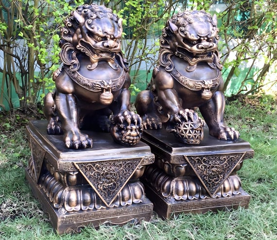 Medium Temple Dog Garden Ornaments in Bronze - Original