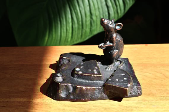 Mouse on Cheese Metal Garden Ornament