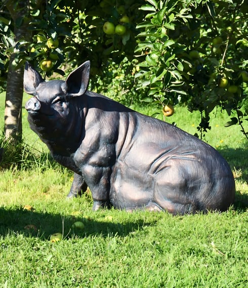 Sitting Pig Metal Garden Ornament