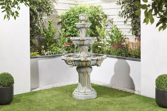 Lioness Stone Garden Water Fountain