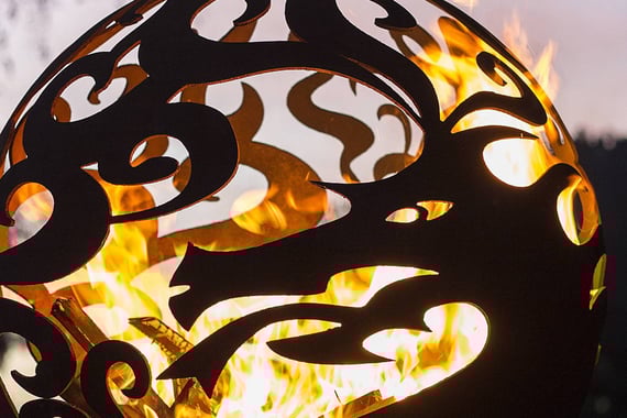 Dragon Steel Fire Globe Detail