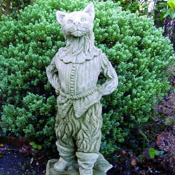 Dick Whittingtons Cat Statue