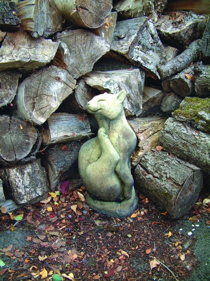 Scratching Cat Statue in Aged Cotswold stone finish