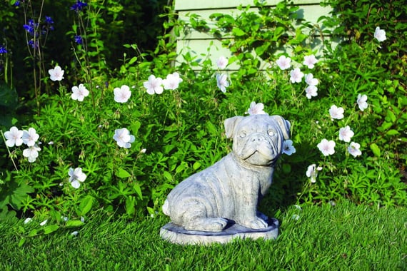 Stone Pug Dog C4716