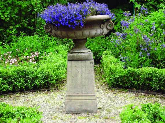 Vienna Stone Garden Pedestal in cast stone