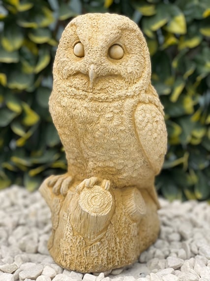 Barn Owl Garden Ornament in Sandstone - original product photo