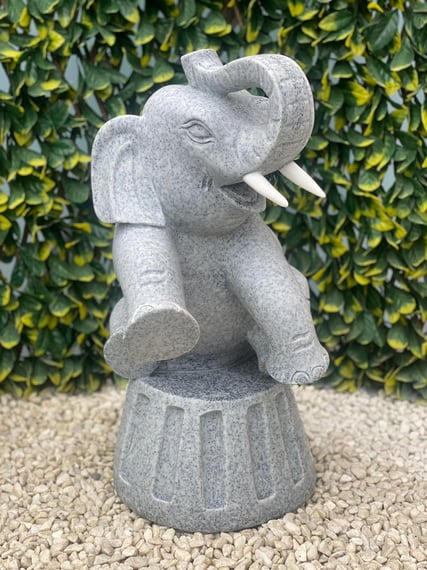 Sitting Elephant Garden Statue in Grey - original product photo