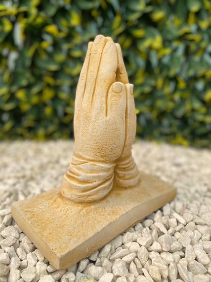 Praying Hands Garden Ornament in Sandstone - original product photo