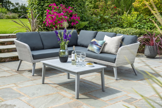 Norfolk Collection Chedworth Corner Set