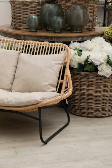 Manado Relax Natural Rattan Sofa Lifestyle 01