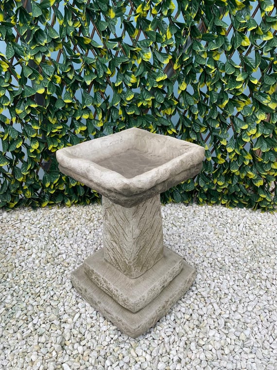 Egton Birdbath in Stone