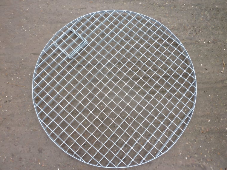 90cm galvanised steel reservoir grid for capping a pondless water feature sump