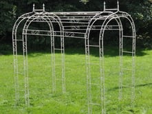 Parisienne Metal Garden Tunnel in Cream