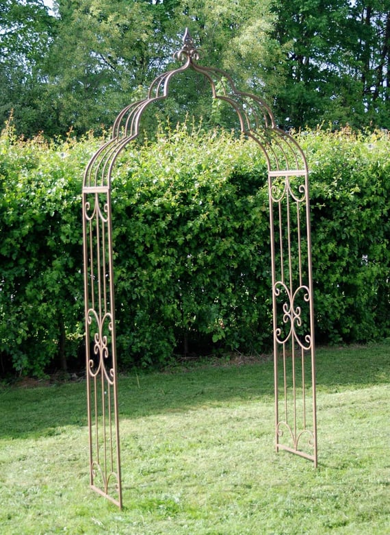 Rusty Vintage Antiqued Metal Garden Arch