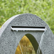 Blade-Garden-Water-Feature-Detail