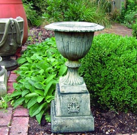 Vienna Emblem Motif Stone Garden Pedestal