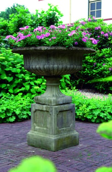 Grand Victorian Stone Garden Tazza