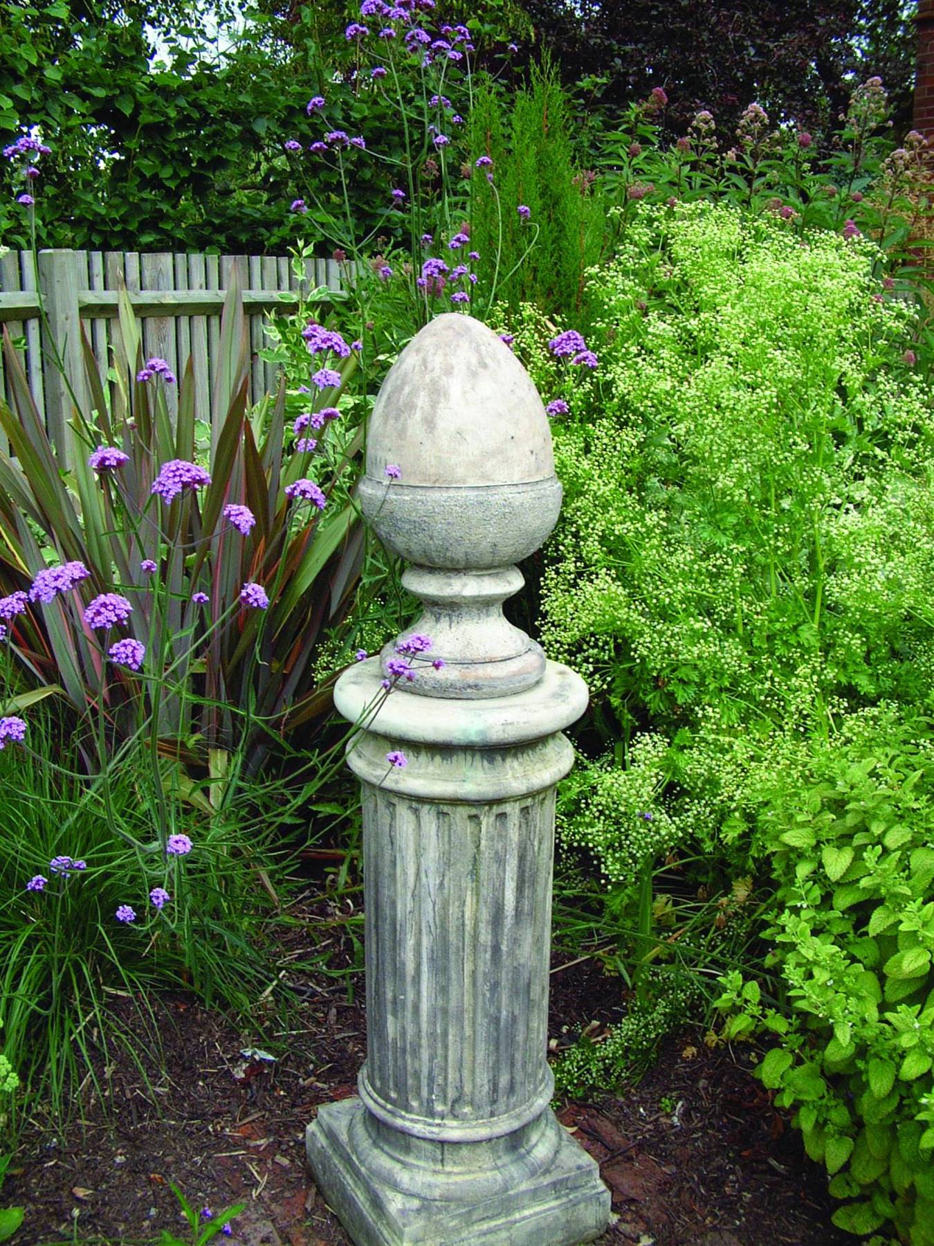Keymer Acorn Stone Garden Finial