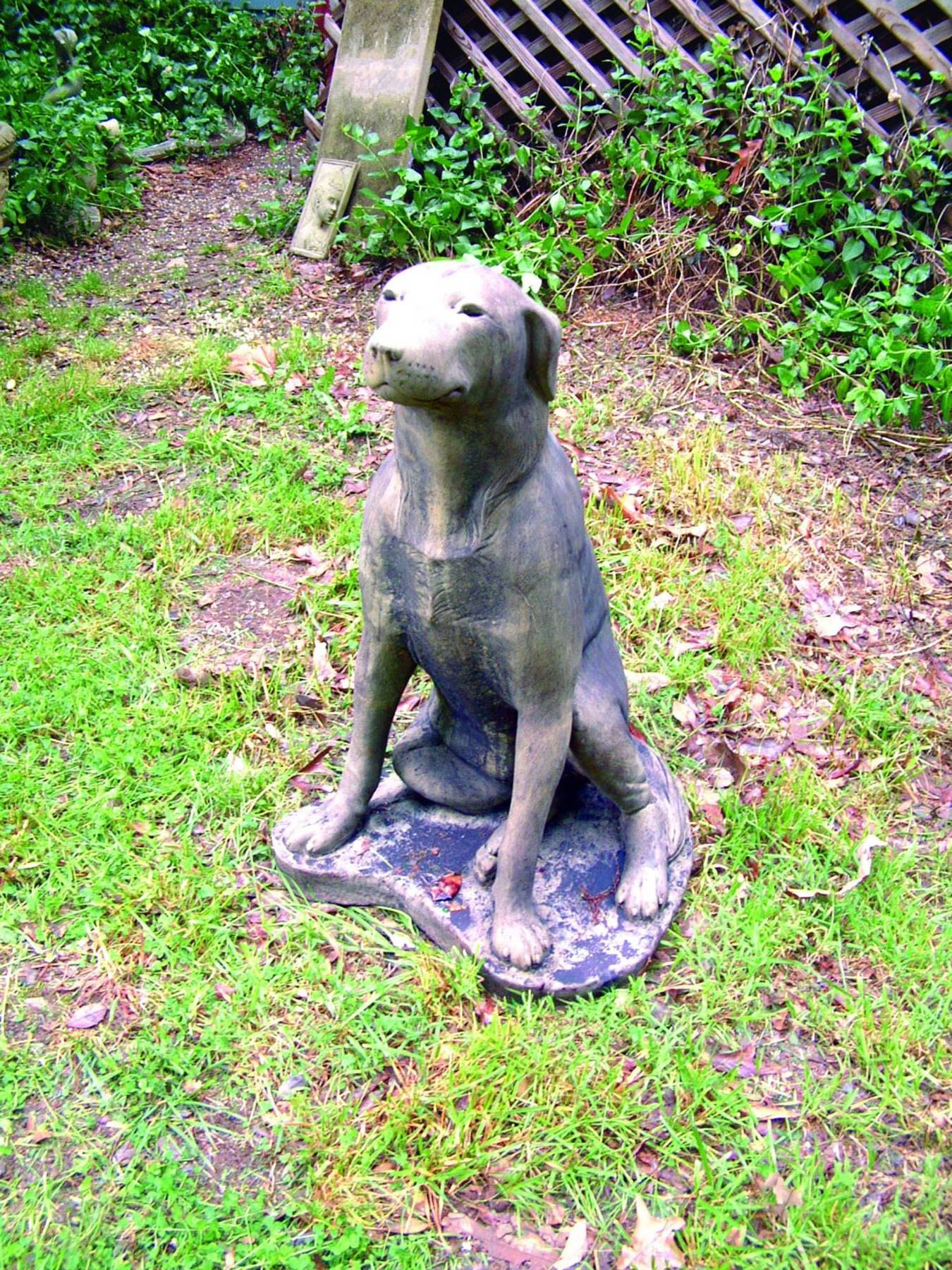 Labrador Garden Statue